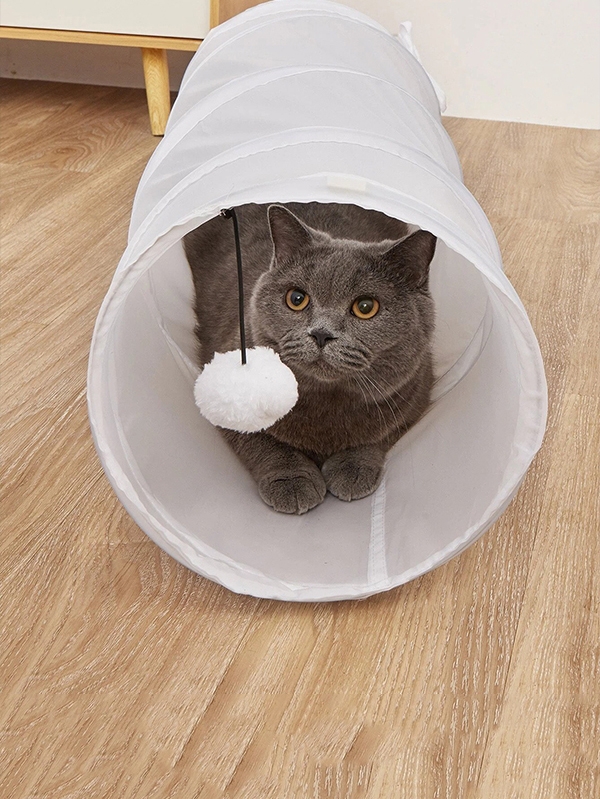 Бял тунел за котки с помпон