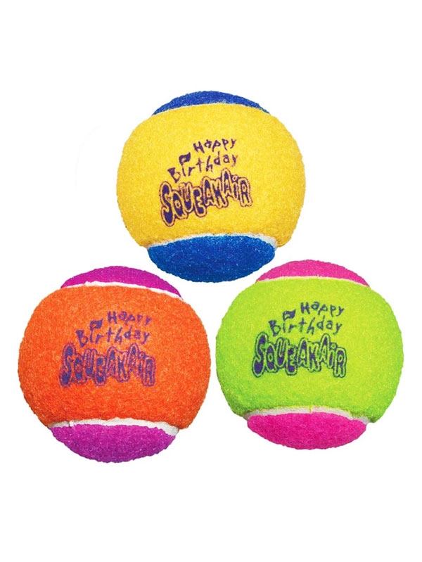 Комплект 3 цветни кучешки топки за игра KONG® Squeakair® Birthday Balls