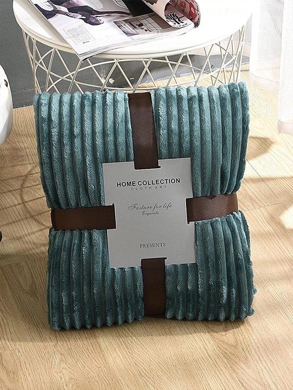 Тъмно зелено плюшено одеяло за домашни любимци