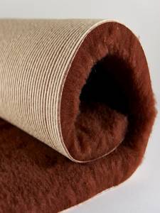 Кафява нехлъзгаща се постелка за кучета Bronte Glen Active Non-Slip Vet Bedding Brown Plain