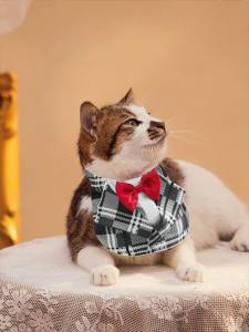 Нашийник за домашни любимци с папийонка и ревери Pet Bow With Plaid Collar